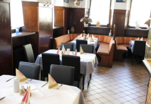 Bild innenraum vorne des Restaurants Zum Rathaus